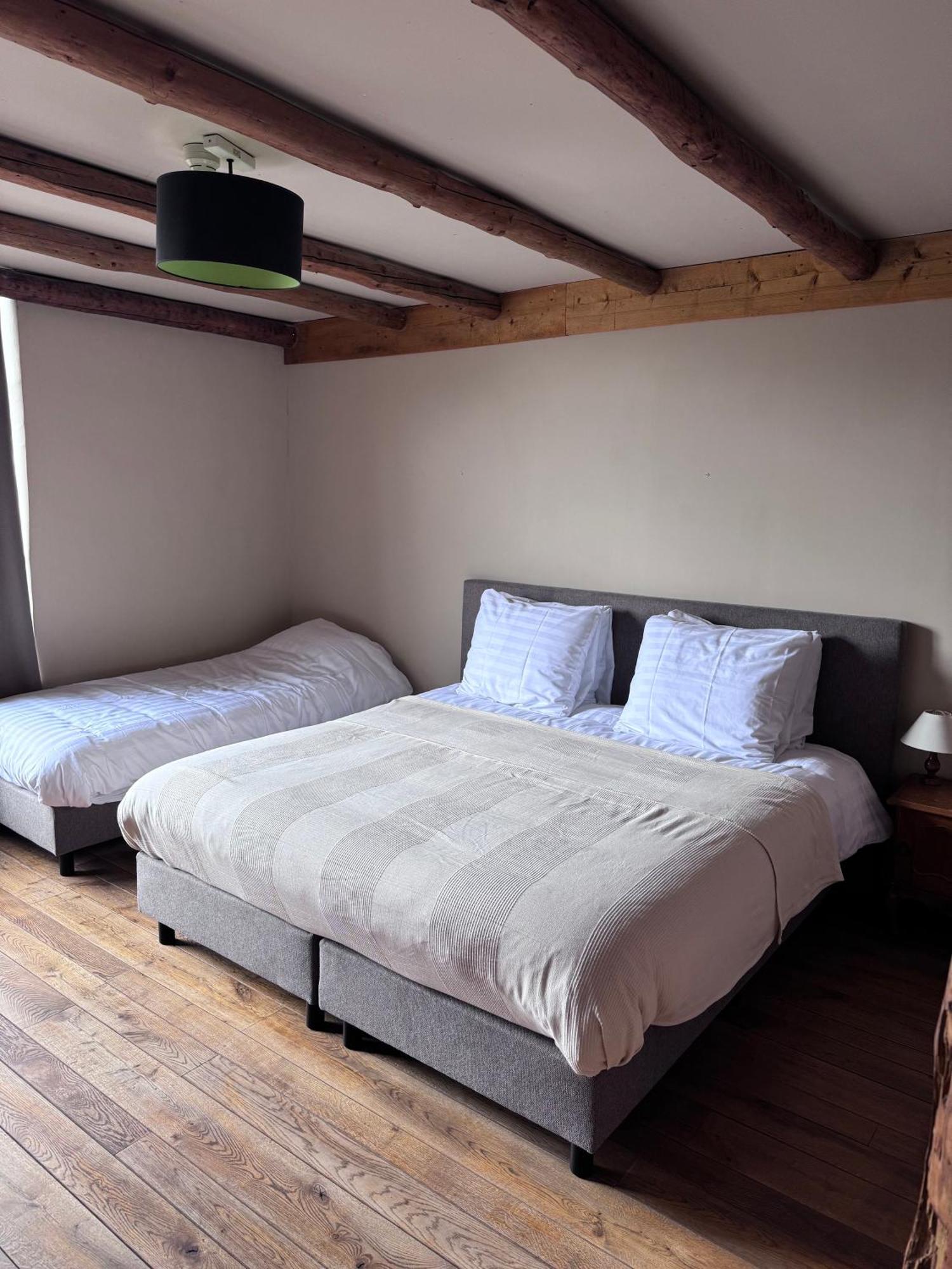 Buteo Chambres D'Hotes & Espresso Lesterny エクステリア 写真