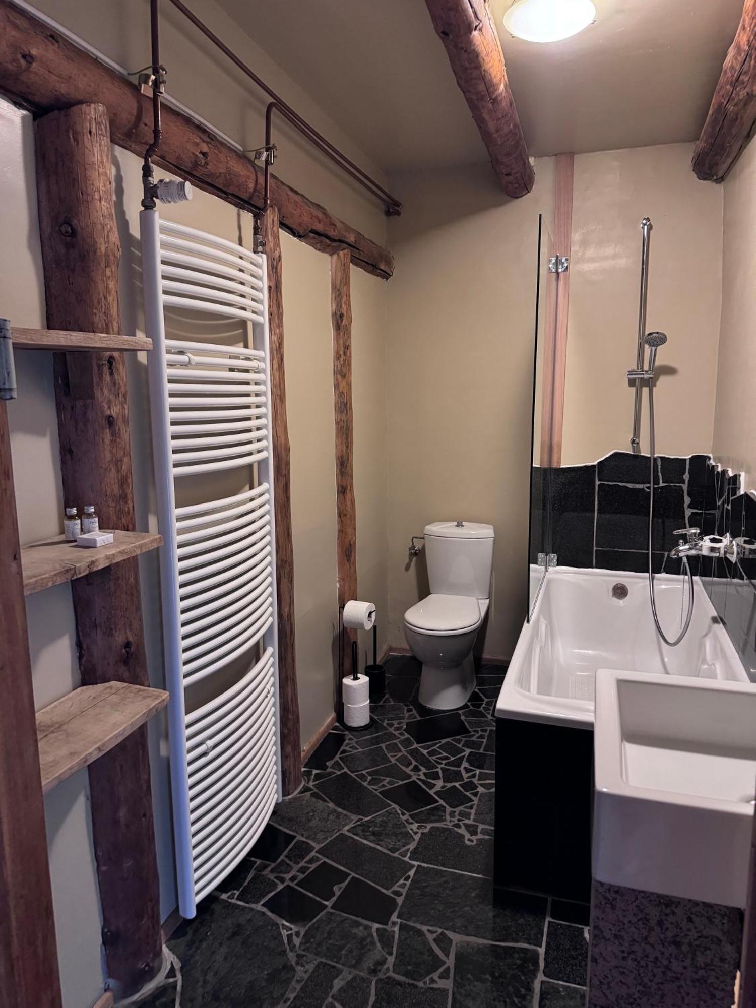 Buteo Chambres D'Hotes & Espresso Lesterny エクステリア 写真
